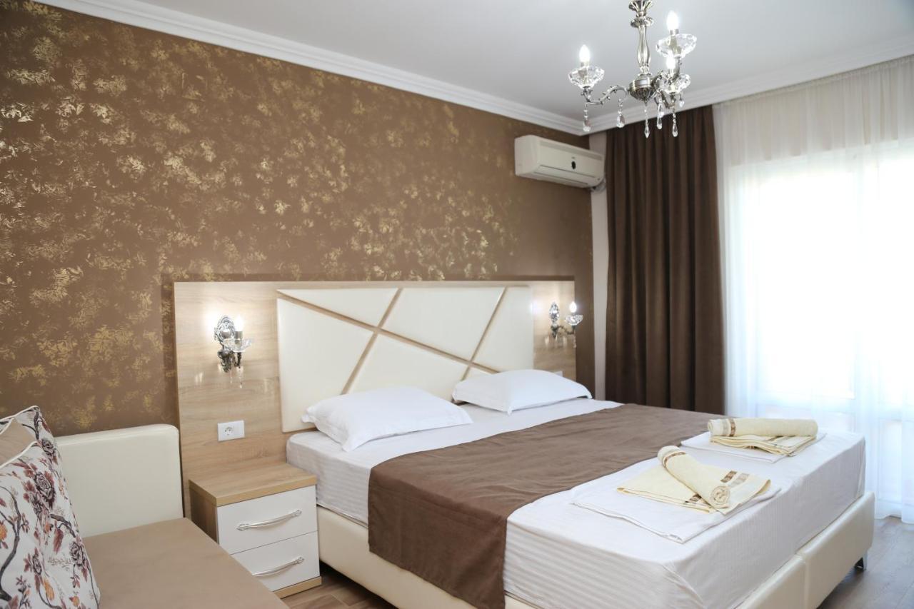 Metropolis Hotel Улцин Екстериор снимка
