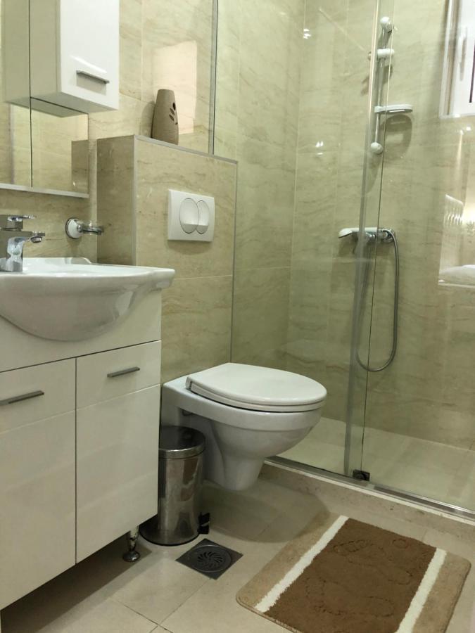 Metropolis Hotel Улцин Екстериор снимка