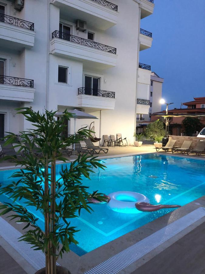 Metropolis Hotel Улцин Екстериор снимка