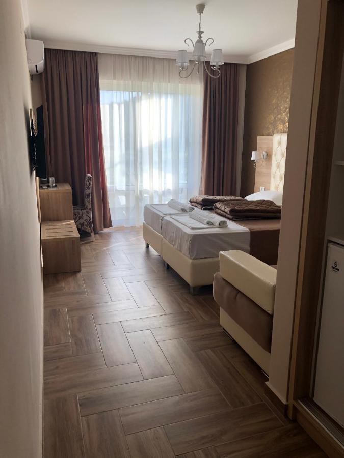 Metropolis Hotel Улцин Екстериор снимка